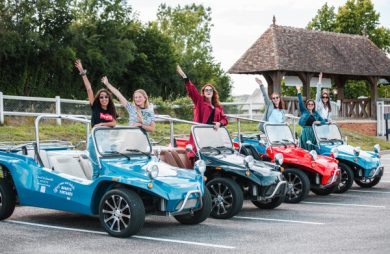 Traditional Buggy Ride Vintage Buggy Ride in Deauville for Groups | Team Active