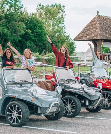 evf evg en buggy vintage à deauville